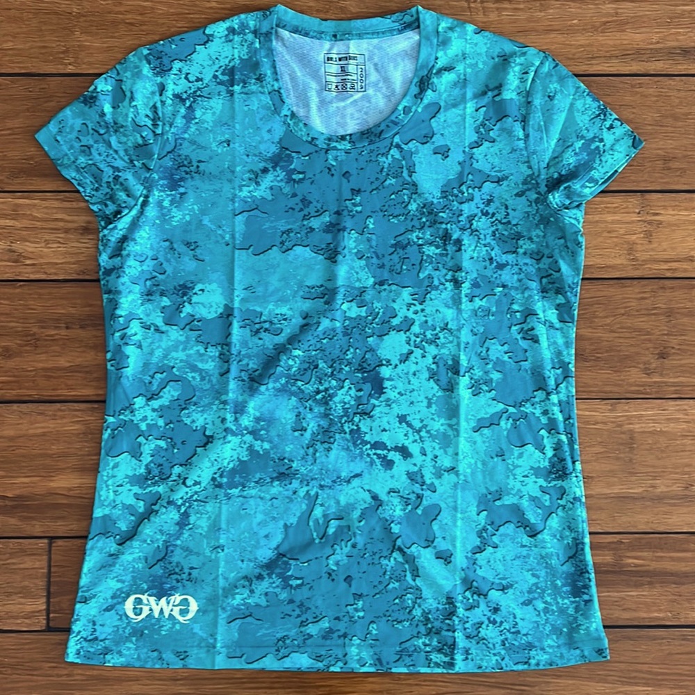 #54 Women’s Girls With Guns GWG Teal or Black Camo T-shirt XL